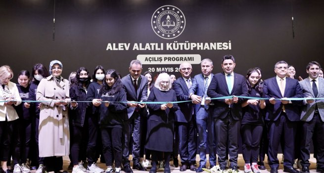 BAKAN �ZER, ERENK�Y KIZ L?SES? ALEV ALATLI K�T�PHANES?N?N A�ILI?INI YAPTI