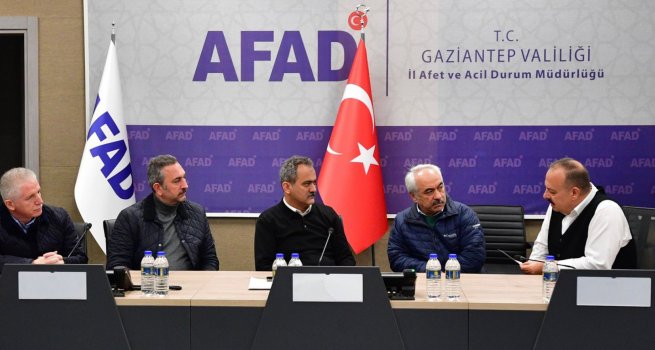 BAKAN ZER, GAZ?ANTEP AC?L DURUM KOORD?NASYON MERKEZ?'N? Z?YARET ETT?