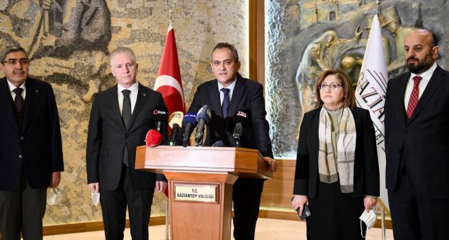 BAKAN ZER, GAZ?ANTEP ?L E??T?M DE?ERLEND?RME TOPLANTISINA KATILDI