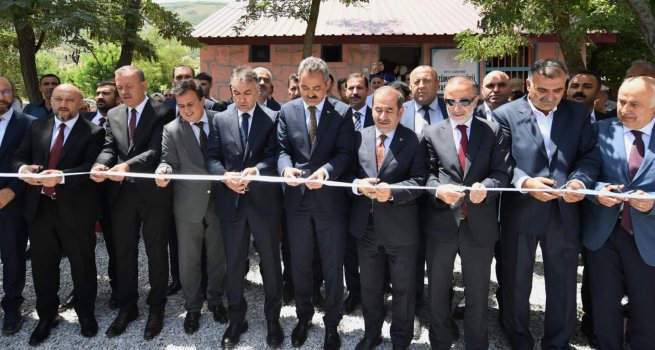 BAKAN ZER, GROYMAK ZMVEREN KY YA?AM MERKEZ?N?N AILI?INI YAPTI