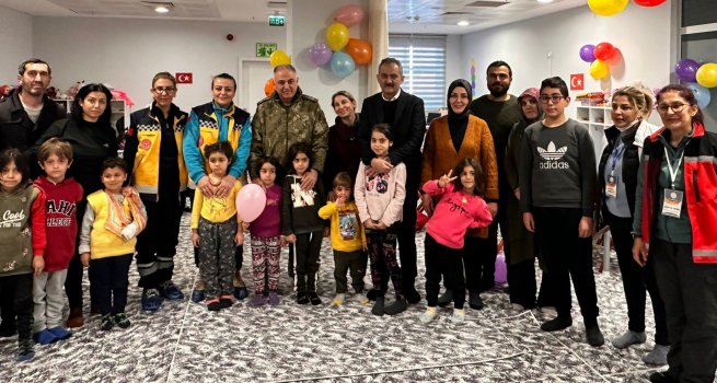 BAKAN ZER, HASTANE SINIFINI Z?YARET ETT?