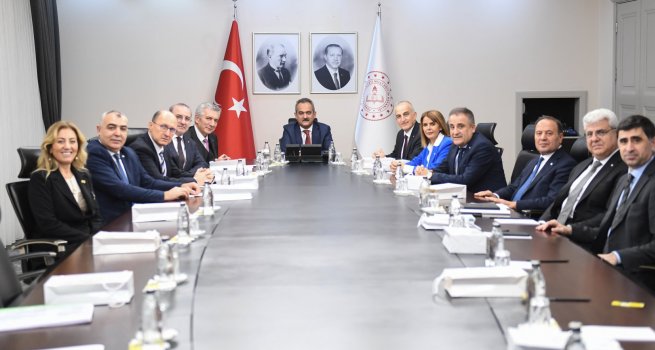 BAKAN ZER, ?SO YNET?M KURULU YELER?N? KABUL ETT?