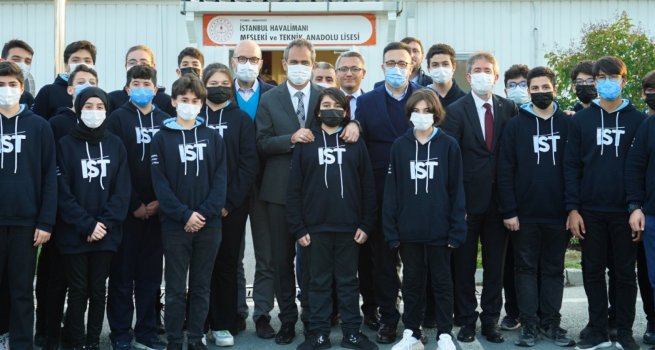 BAKAN ZER, ?STANBUL HAVAL?MANI MESLEK? VE TEKN?K ANADOLU L?SES?N? Z?YARET ETT?