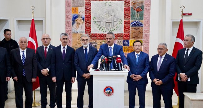 BAKAN ZER, KAYSER? ?L E??T?M DE?ERLEND?RME TOPLANTISI'NA KATILDI