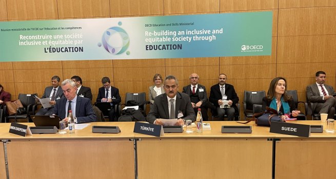 BAKAN ZER, OECD LKELER?NE E??TL?K VE KAPSAYICILIK BA?LAMINDA SON B?R YILDAK? PROJELER? ANLATTI