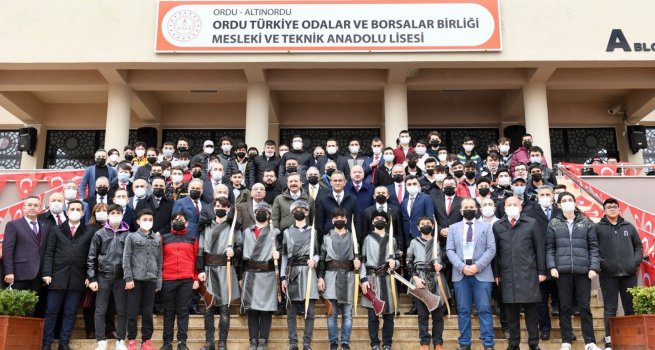 BAKAN ZER, ORDU TOBB MESLEK? VE TEKN?K ANADOLU L?SES? AILI? TREN?NE KATILDI