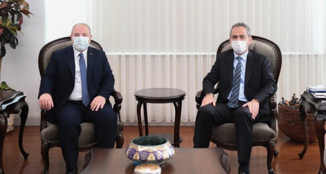 BAKAN ZER, SANAY? VE TEKNOLOJ? BAKANI VARANK ?LE B?R ARAYA GELD?