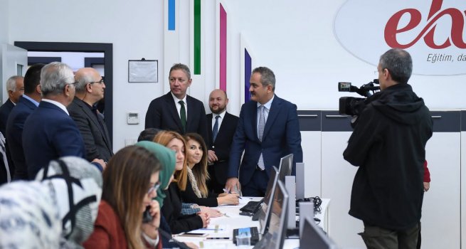 BAKAN ZER SINAV KOORD?NASYON MERKEZ?N? Z?YARET ETT?