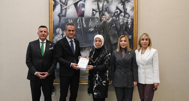 BAKAN ZER, TBMM KADINA YNEL?K ??DDET?N ARA?TIRILMASI KOM?SYONU YELER?N? KABUL ETT?