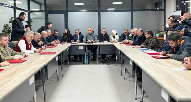 BAKAN ZER VE BAKAN ERSOY B?LG?LEND?RME TOPLANTISI YAPTI