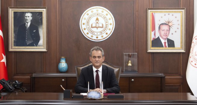 BAKAN �ZER'DEN A�IKLAMA