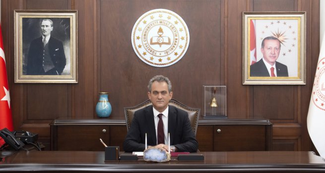 BAKAN �ZER'?N 24 KASIM �?RETMENLER G�N� MESAJI