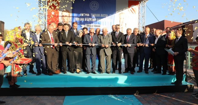 BAKAN YARDIMCISI YILMAZ, PANS?YON VE OKUL AILI?LARINA KATILDI