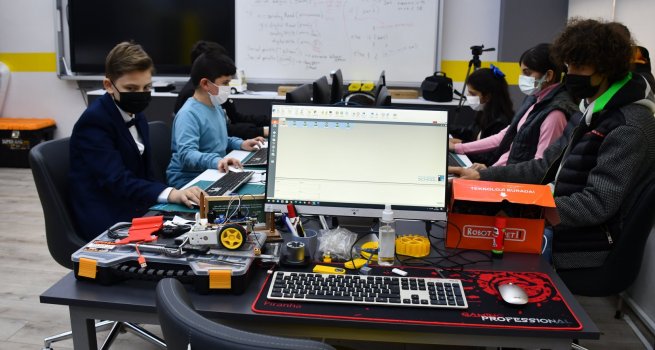 B?L?M VE SANAT MERKEZLER? YAYGINLA?IYOR