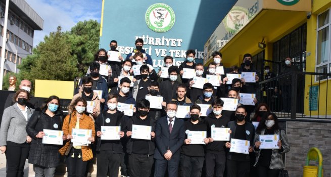 BURSA'DA MESLEK L?SEL?LER?N ?KL?M DE????KL??? �ALI?MALARI ULUSLARARASI �D�LLE TA�LANDI