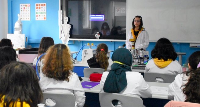 BURSA'DAK? ?MAM HAT?P L?SES?, ?RENC?LER?N? "ULUSLARARASI D?PLOMA" ?LE MEZUN EDECEK