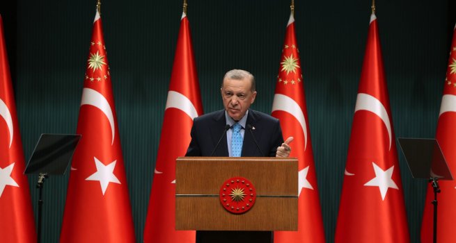 CUMHURBA?KANI ERDO?AN, E??T?MDE GEREKLE?EN DN?M ANLATTI