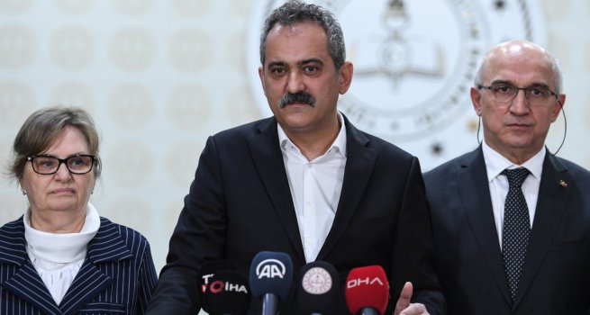 DEPREMDEN ETK?LENEN 10 ?LDE E??T?M ?RET?ME 1 MART'A KADAR ARA VER?LD?