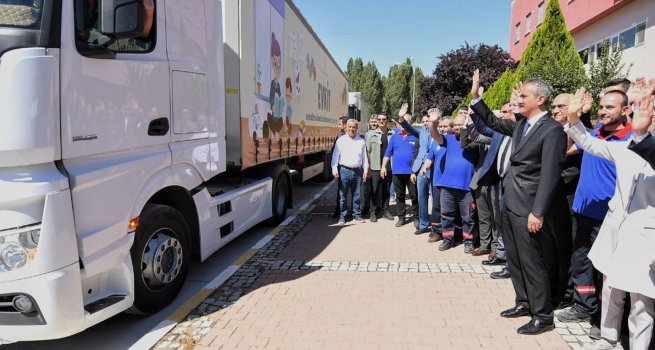 EVDE E??T?M ALAN ?RENC?LER ??N HAZIRLANAN MATERYALLER YOLA IKTI