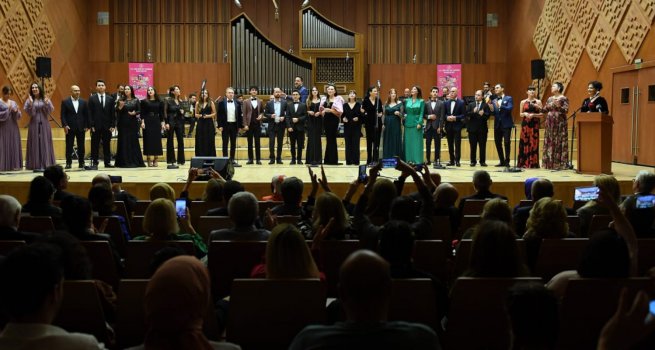 GZEL SANATLAR L?SES? ?RENC?LER?, USTA SANATILARLA AYNI SAHNEY? PAYLA?ARAK KONSER VERD?