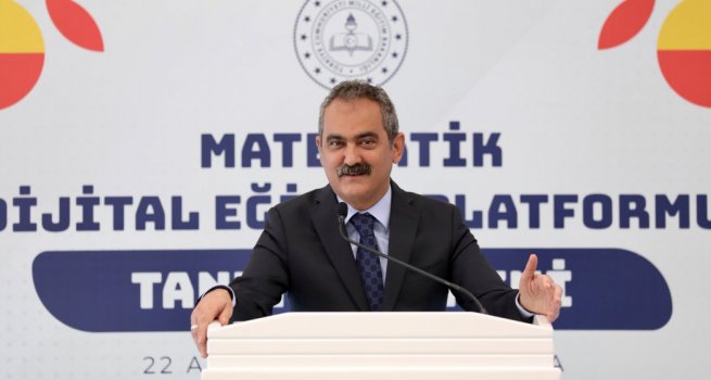 ?LKOKUL ?RETMENLER?NE "YEN? NES?L MATEMAT?K" E??T?MLER? BA?LIYOR