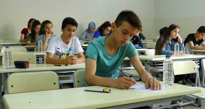 LGS KAPSAMINDAK? MERKEZ? SINAV G?R?? B?LG?LER? ER???ME AILDI