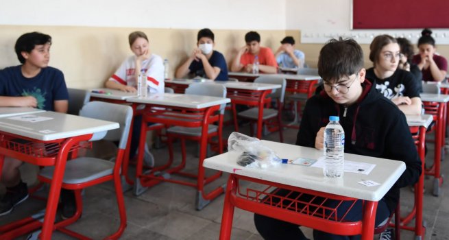 L?SELER?N BO? KONTENJANLARI VE TABAN PUANLARI AIKLANDI