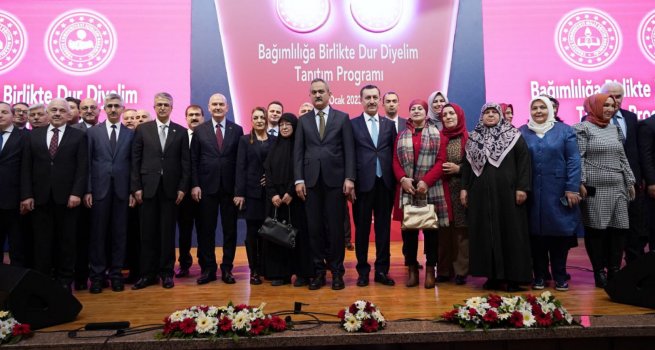 MEB VE ???LER? BAKANLIKLARI BA?IMLILI?A B?RL?KTE DUR D?YOR