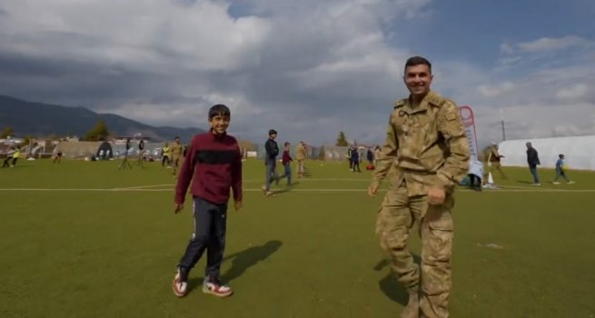 MEHMET?K OKULLARINDA HEM DERS HEM SPOR VAR