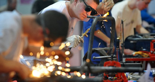 MESLEK L?SELER?NDEN TAR?H? REKOR: SON BE? YILDA GEL?R?N? YZDE 995 ORANINDA ARTIRDI