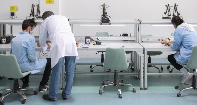 MESLEK L?SES? �?RENC?LER?, �RET?MDEN 51 M?LYON TL'L?K PAY ALDI