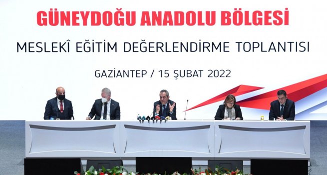 MESLEK? E??T?M DE?ERLEND?RME B�LGE TOPLANTILARININ ?LK? GAZ?ANTEP'TE YAPILDI