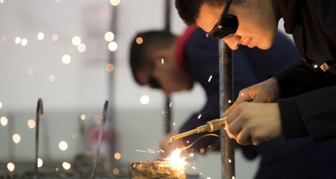 MESLEK? E??T?M MERKEZLER?NDE 1 M?LYON �?RENC? HEDEF?N?N YARISINA 5 AYDA ULA?ILDI