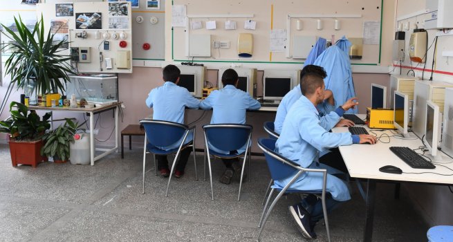 MESLEK? E??T?M MERKEZLER?NE YO?UN ?LG?