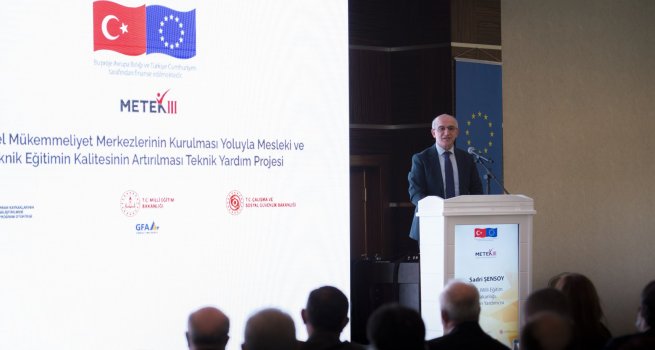 MESLEK? E??T?M VE SEKTR ?? B?RL???, 15 "MKEMMEL?YET MERKEZ?" ?LE GLENECEK