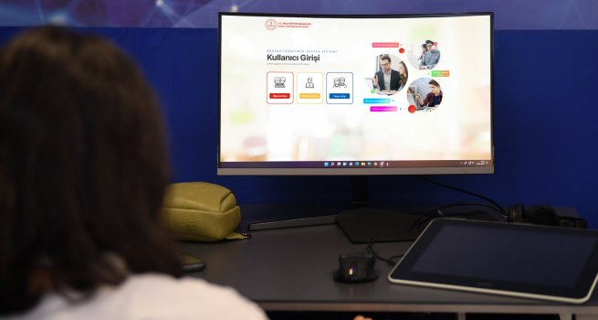 DS ARTIK YKS'YE HAZIRLANAN MEZUNLARA DA AIK