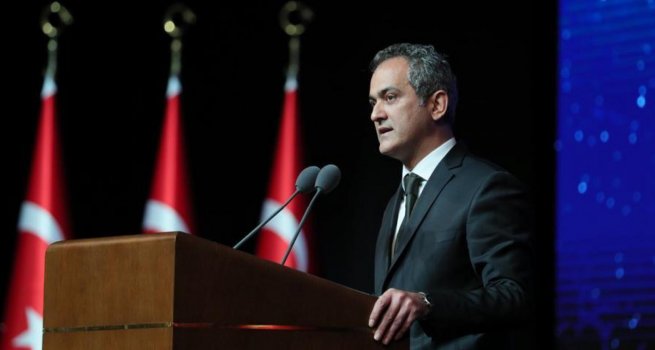 "�?RETMENL?K MESLEK KANUNU'YLA 60 YILLIK �ZLEM SONA ERD?"