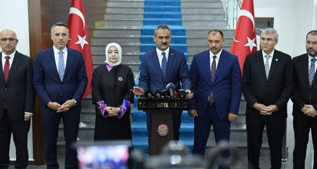 SAKARYA'NIN 2022 YILI E??T?M YATIRIMI BTES? 1 M?LYAR 638 M?LYON L?RAYA IKARILDI