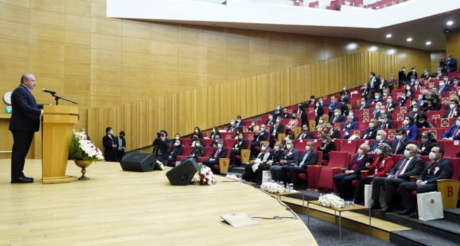 TBMM BA?KANI ?ENTOP, BAKAN ZER VE 81 ?LDEN ?RETMENLERLE B?R ARAYA GELD?